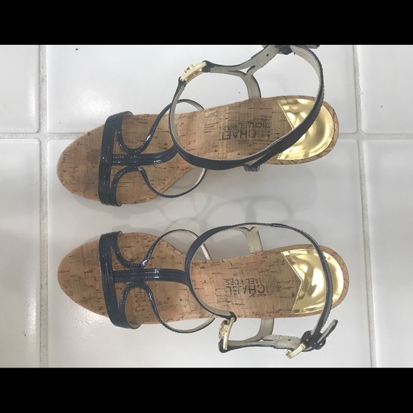 Michael Kors Cicely Wedge Navy Patent 9M - Picture 4 of 8